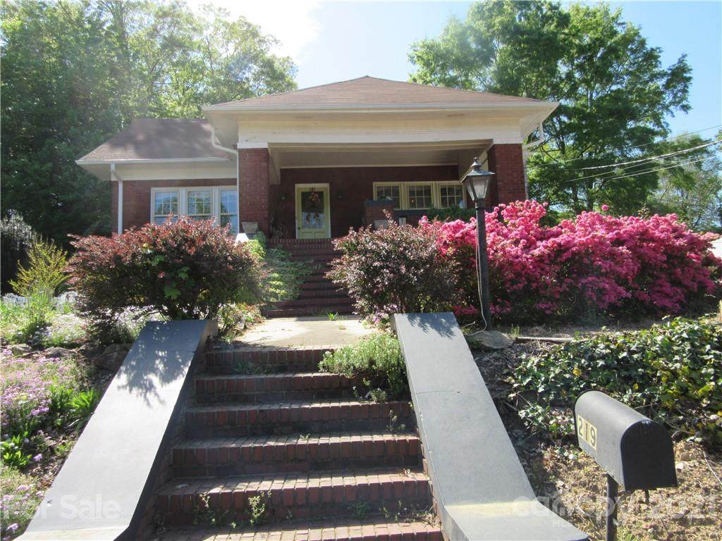219 4th Street - Photo 1