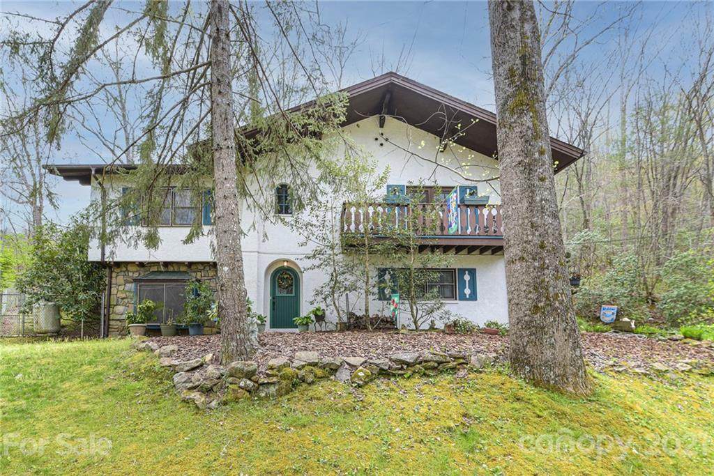 1483 Country Club Drive - Photo 1
