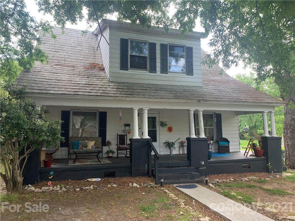 511 Iredell Avenue - Photo 1