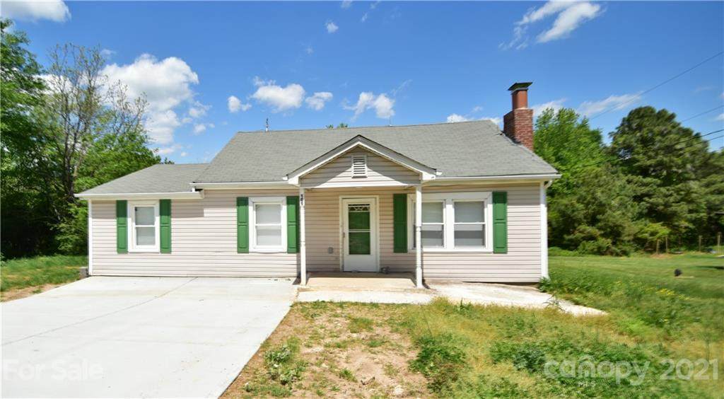 109 Pennant Drive - Photo 1