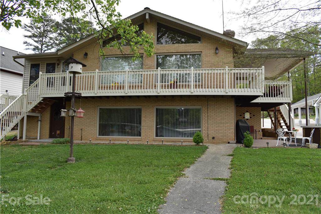 612 Lakeshore Drive - Photo 1