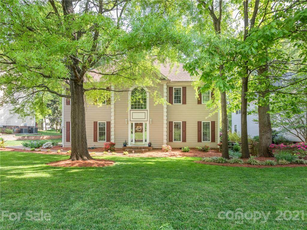 8831 New Oak Lane - Photo 1
