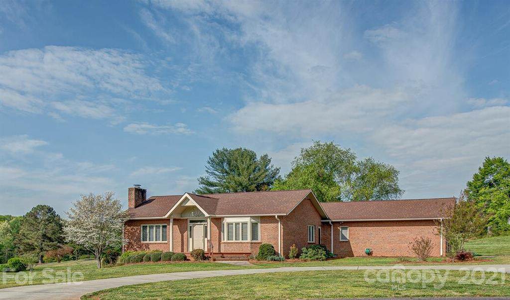 100 Valley Stream Drive - Photo 1