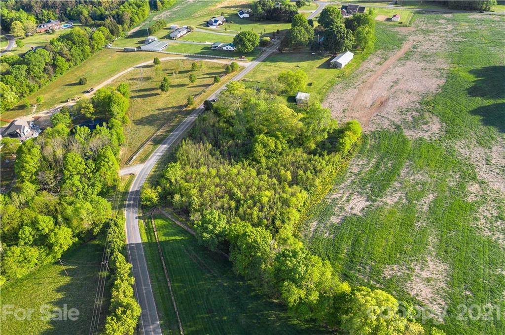 9601 Black Road - Photo 1