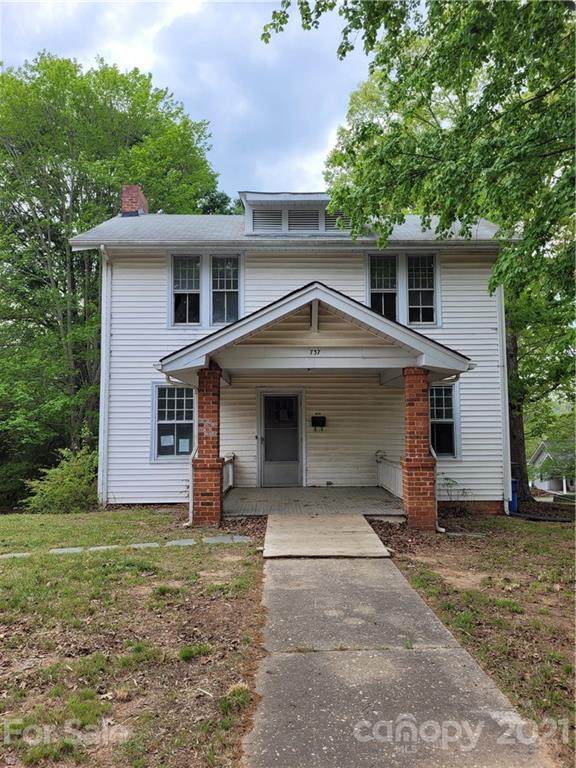 737 3rd Street - Photo 1