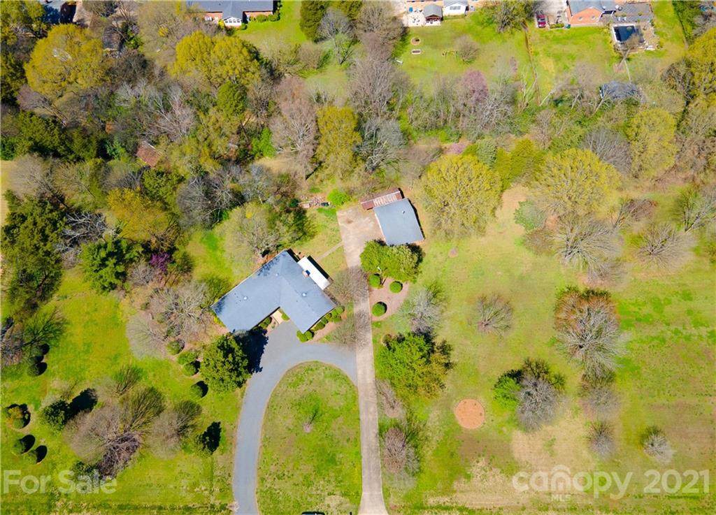 12401 Oakhaven Drive - Photo 1