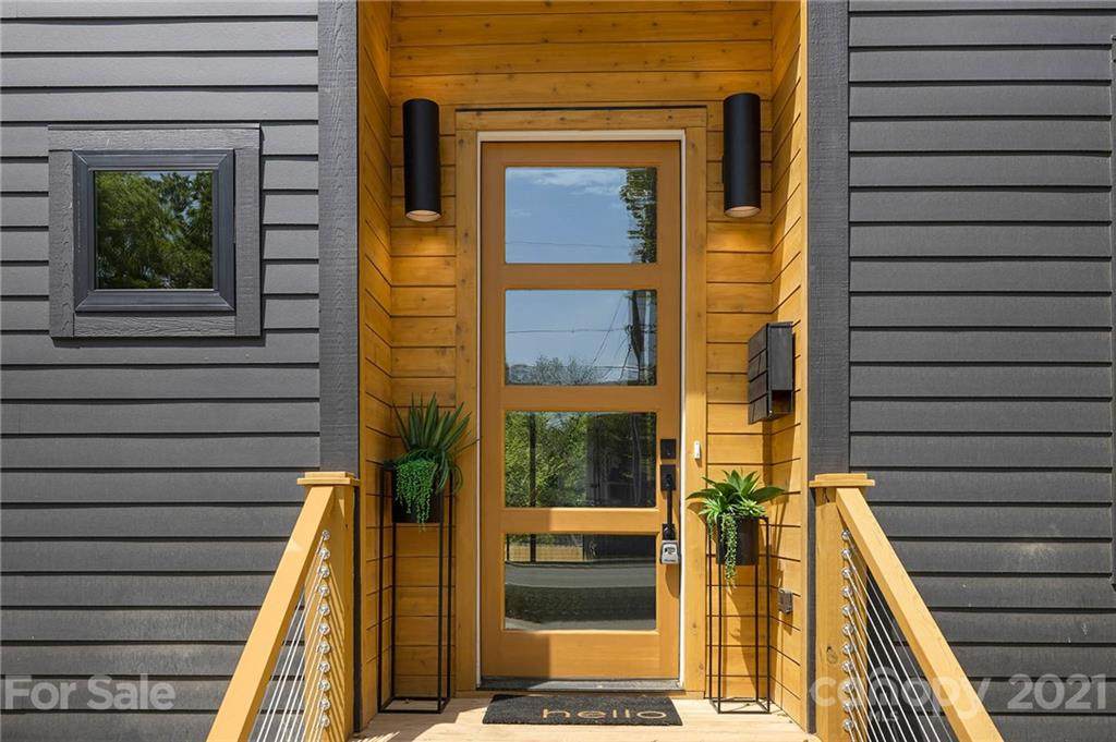1115 Everett Place - Photo 1