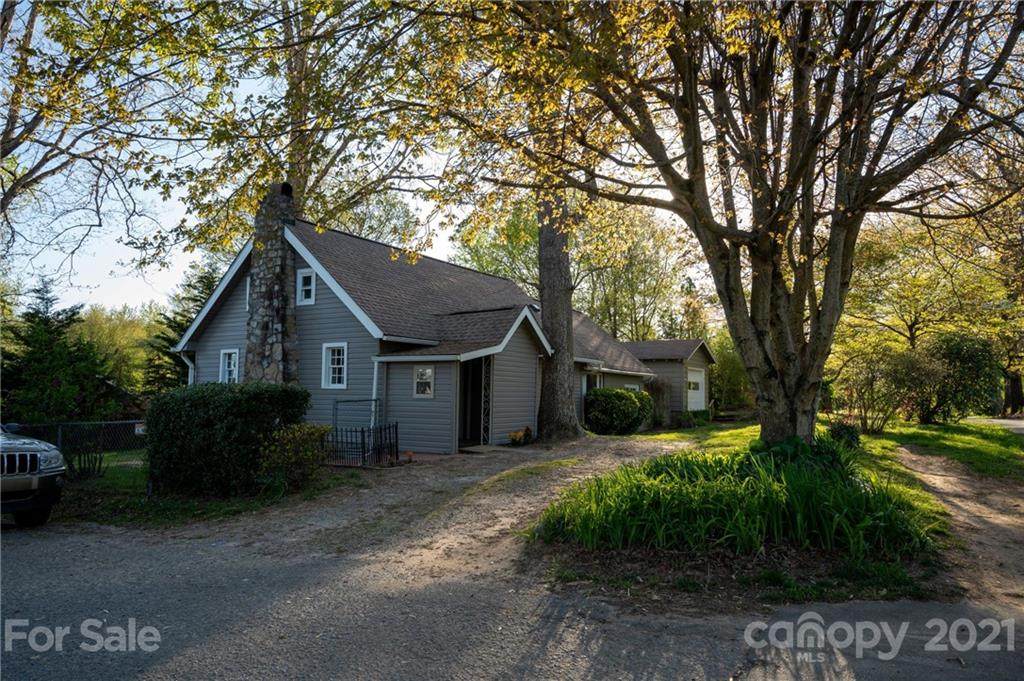201 Merriman Road - Photo 1