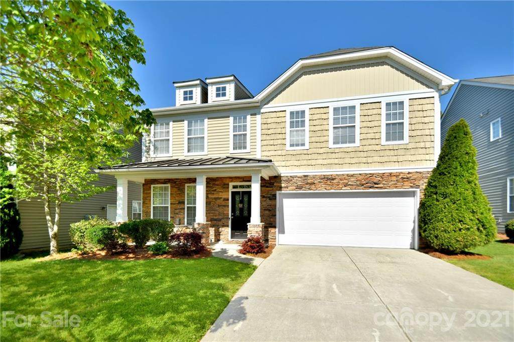 3391 Streamside Drive - Photo 1
