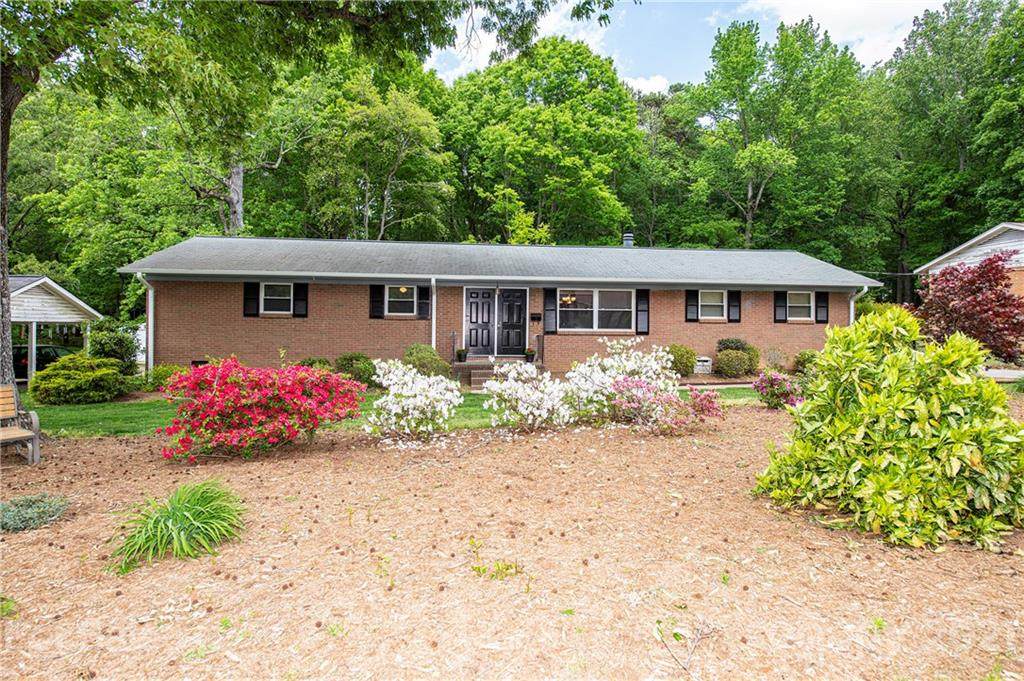 300 Middleton Avenue - Photo 1