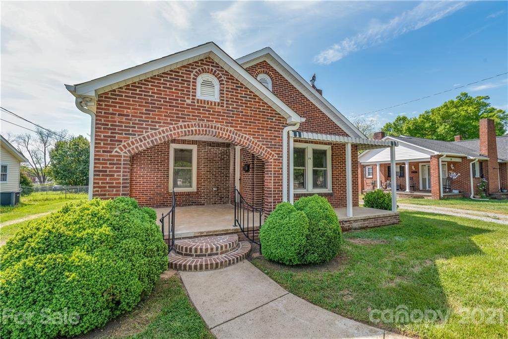 19 Brookwood Avenue - Photo 1