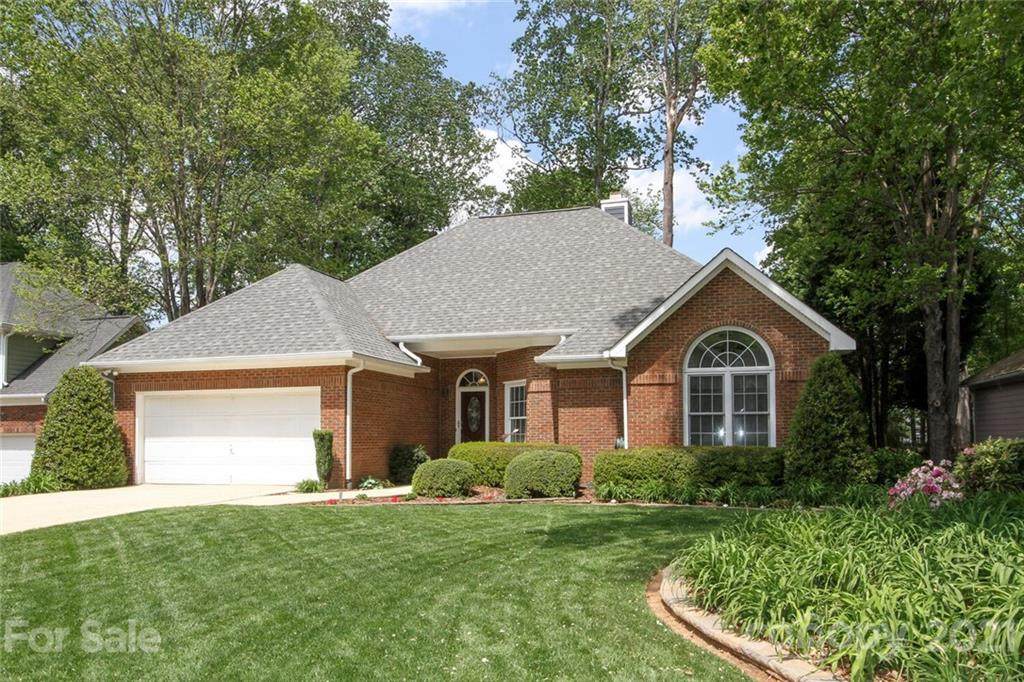 9025 New Oak Lane - Photo 1