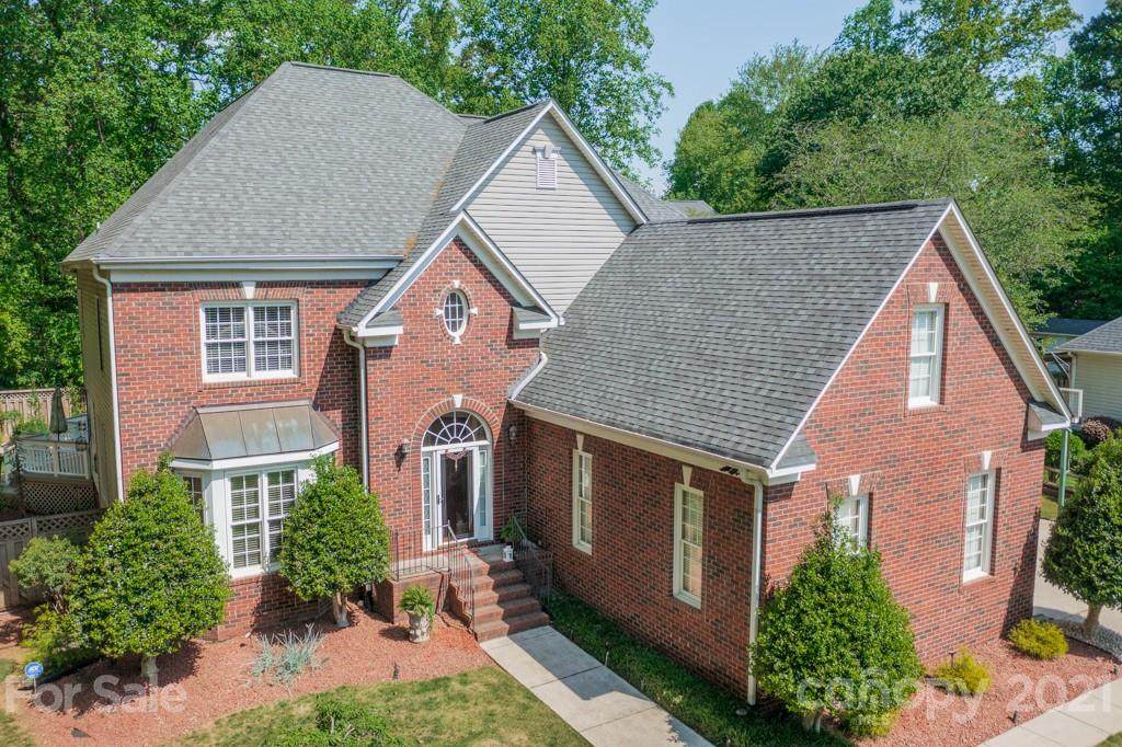 112 Sasserbrook Lane - Photo 1