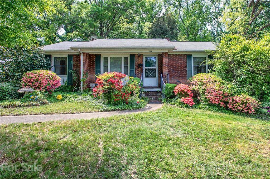 2208 Markham Court - Photo 1