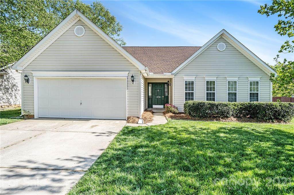 11718 Black Maple Avenue - Photo 1