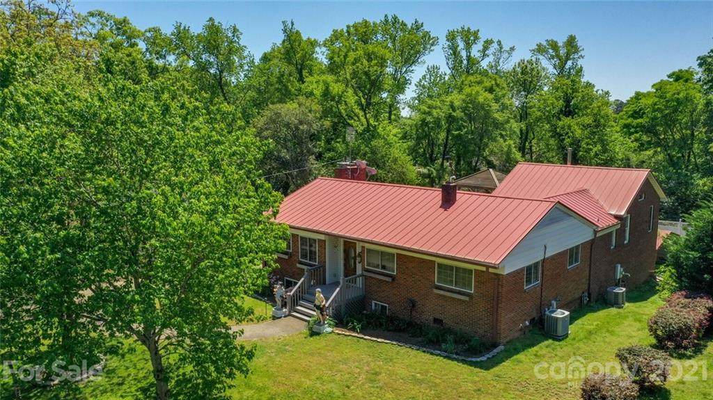 350 Crestside Drive - Photo 1