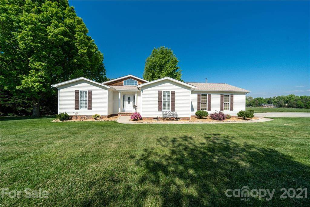 7231 Channelview Drive - Photo 1