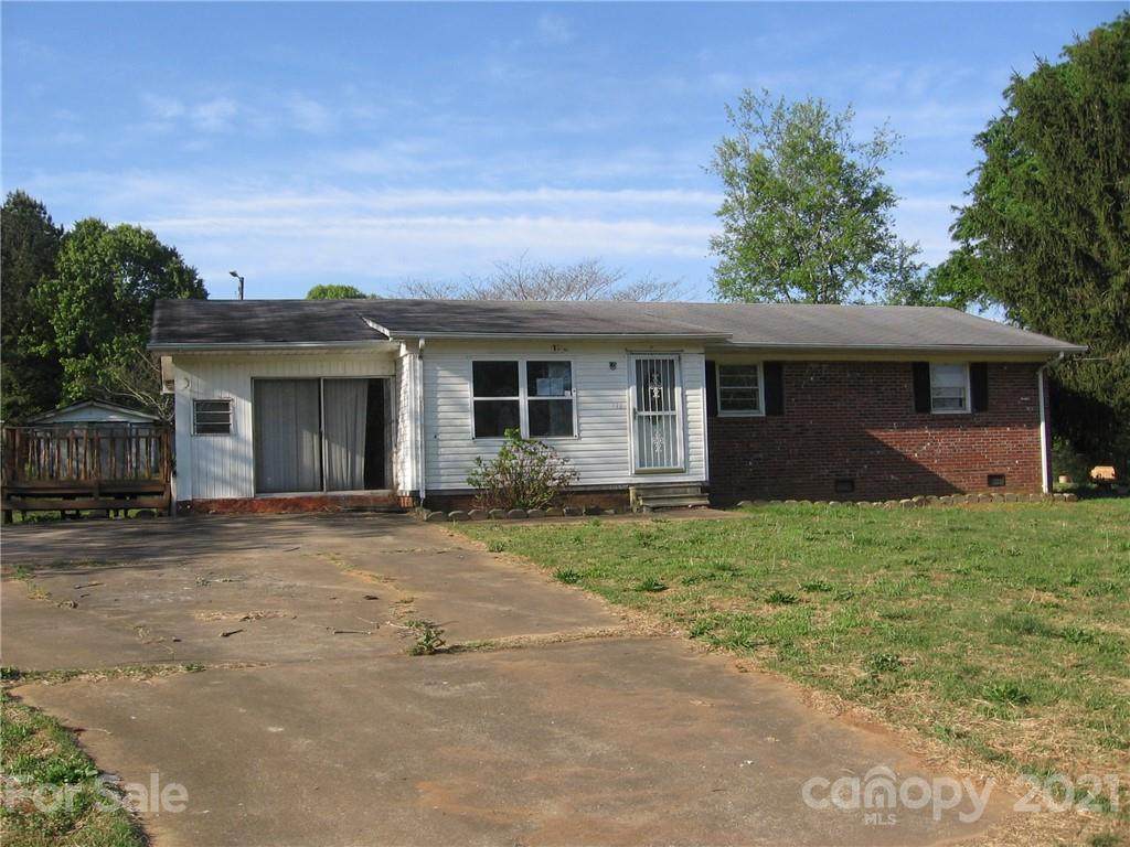 132 Falls Road - Photo 1