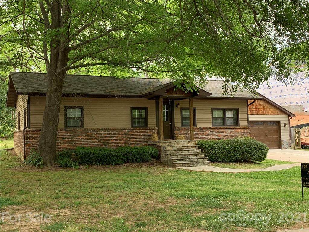 409 Providence Street - Photo 1