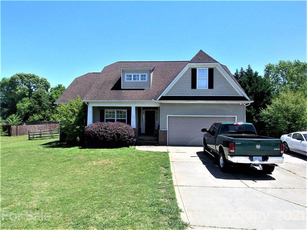 106 Serenity Drive - Photo 1