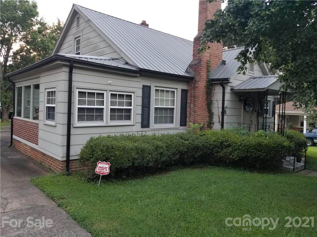 501 Gold Street - Photo 1
