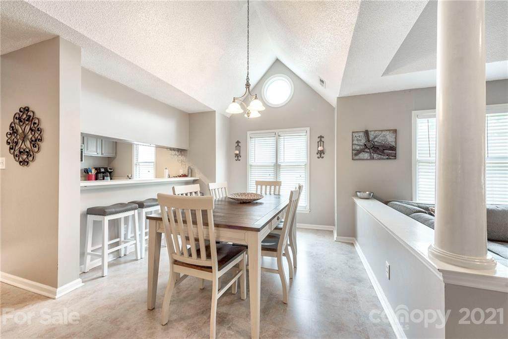 226 Queens Road - Photo 1