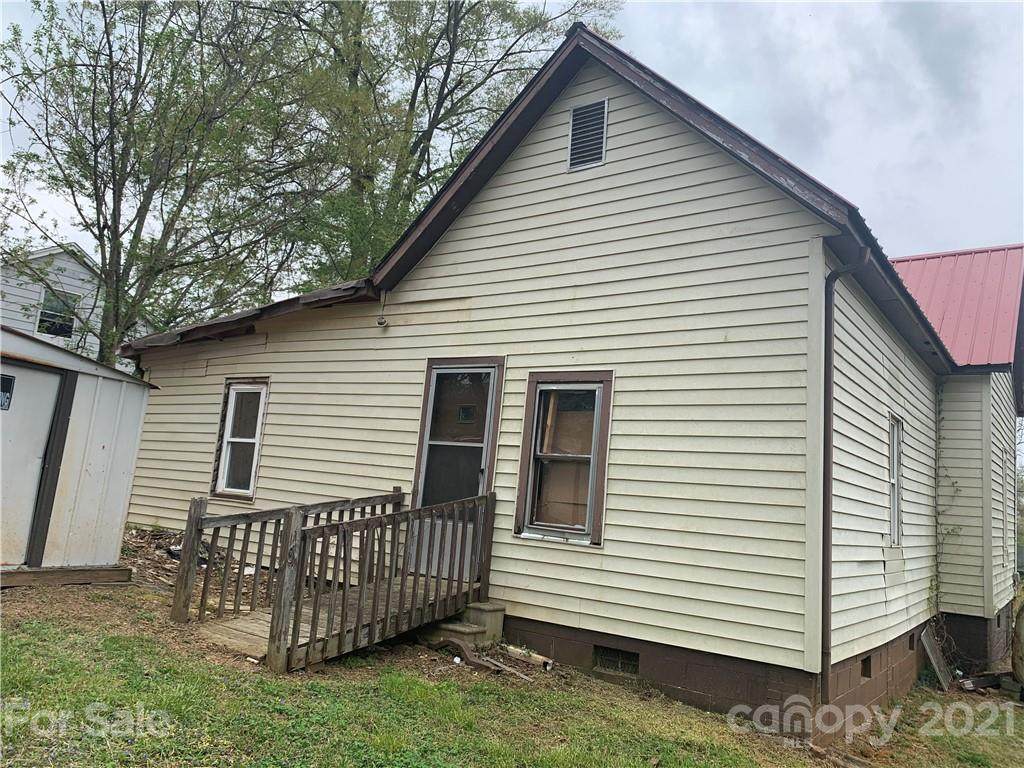 306 4th Avenue - Photo 1