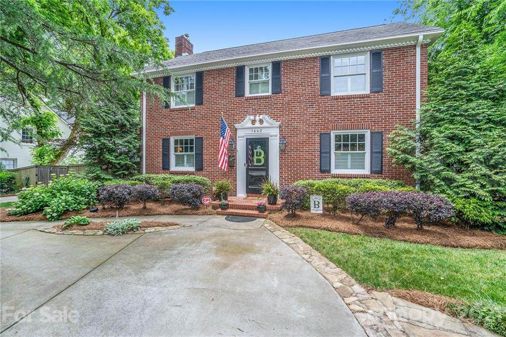 1642 Providence Road - Photo 1