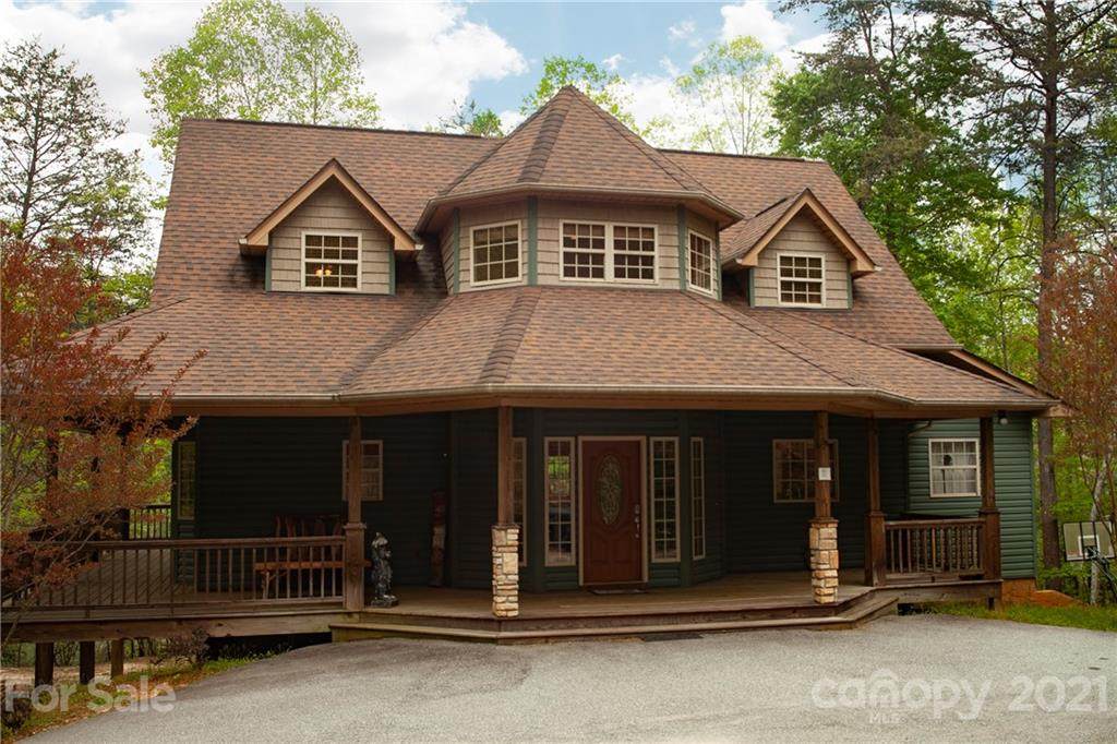 490 Lakewood Drive - Photo 1