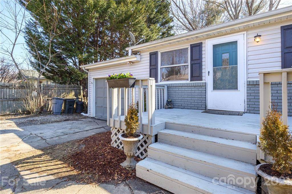 52 Terry Estate Drive - Photo 1