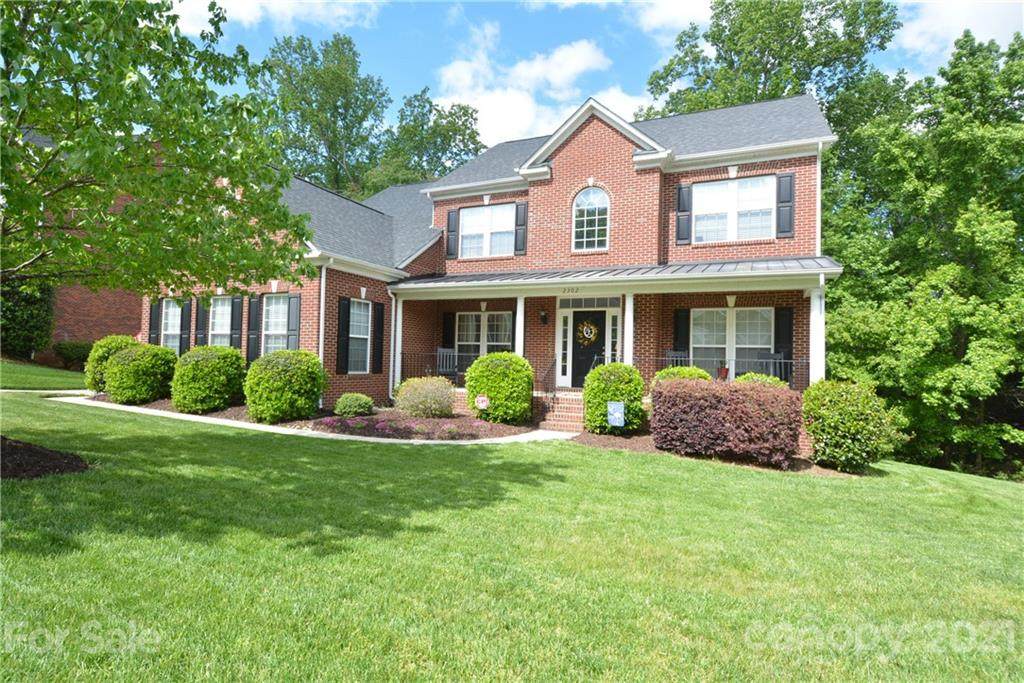 2302 Harvester Avenue - Photo 1