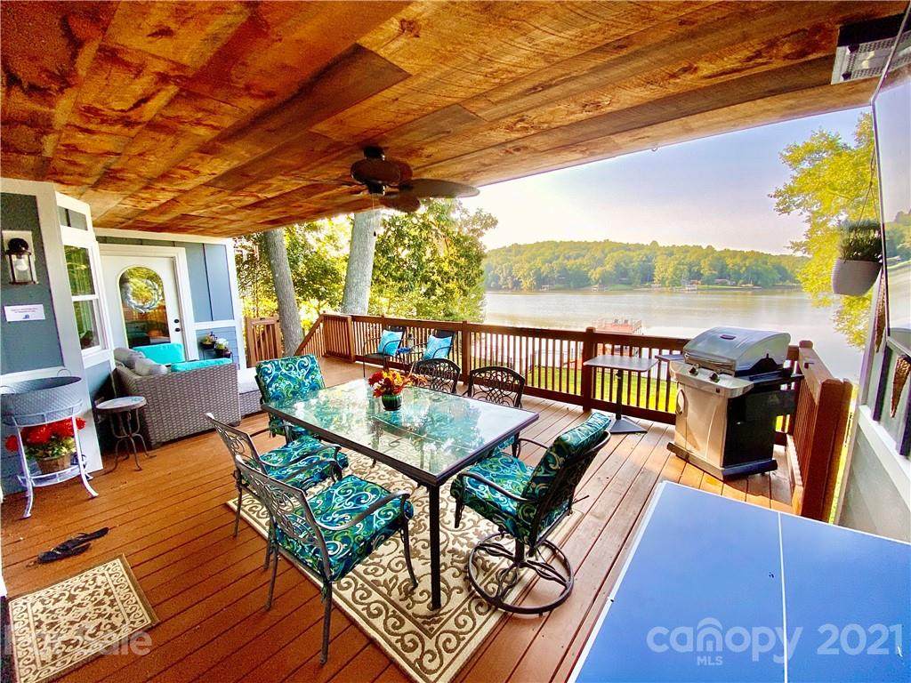 6235 Amos Smith Road - Photo 1