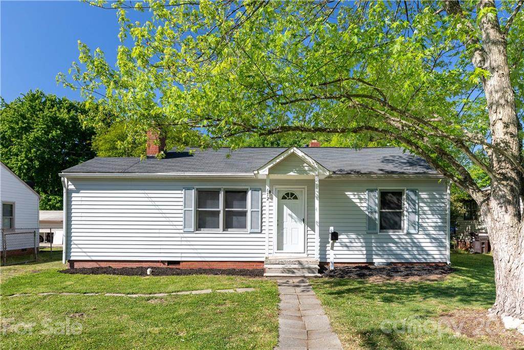 672 Stonewall Court - Photo 1