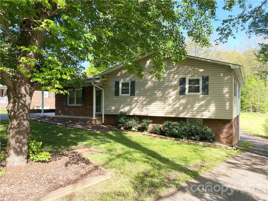 2226 Olde Well Road - Photo 1