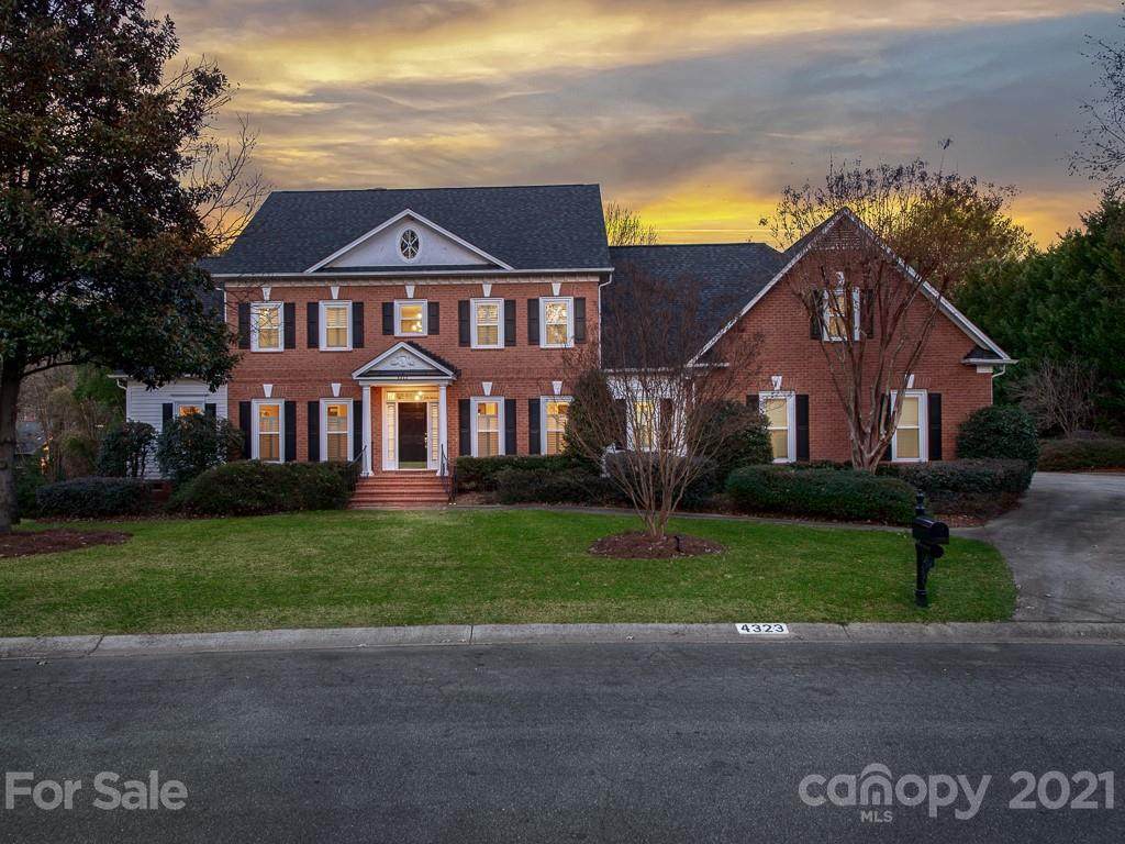 4323 Fairview Oak Lane - Photo 1