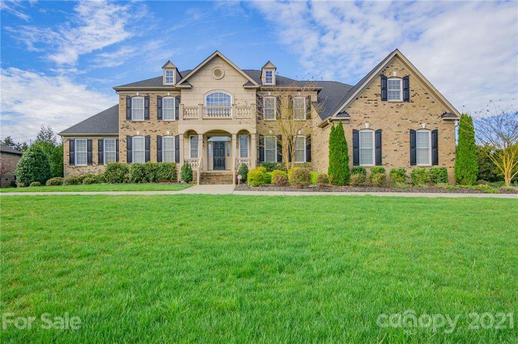 852 Wandering Way Drive - Photo 1