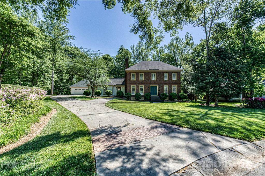 511 Buckhead Court - Photo 1