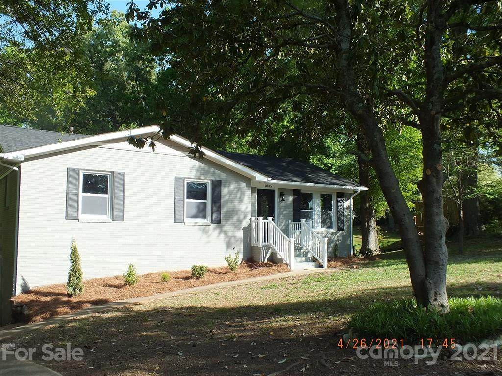 1005 Double Oak Road - Photo 1