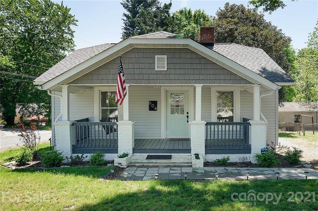 604 Fairview Street - Photo 1