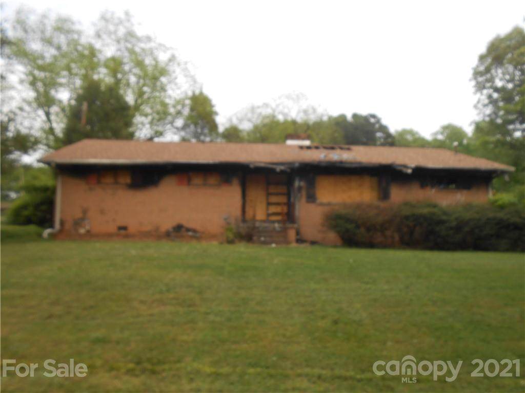 2506 Innes Street - Photo 1