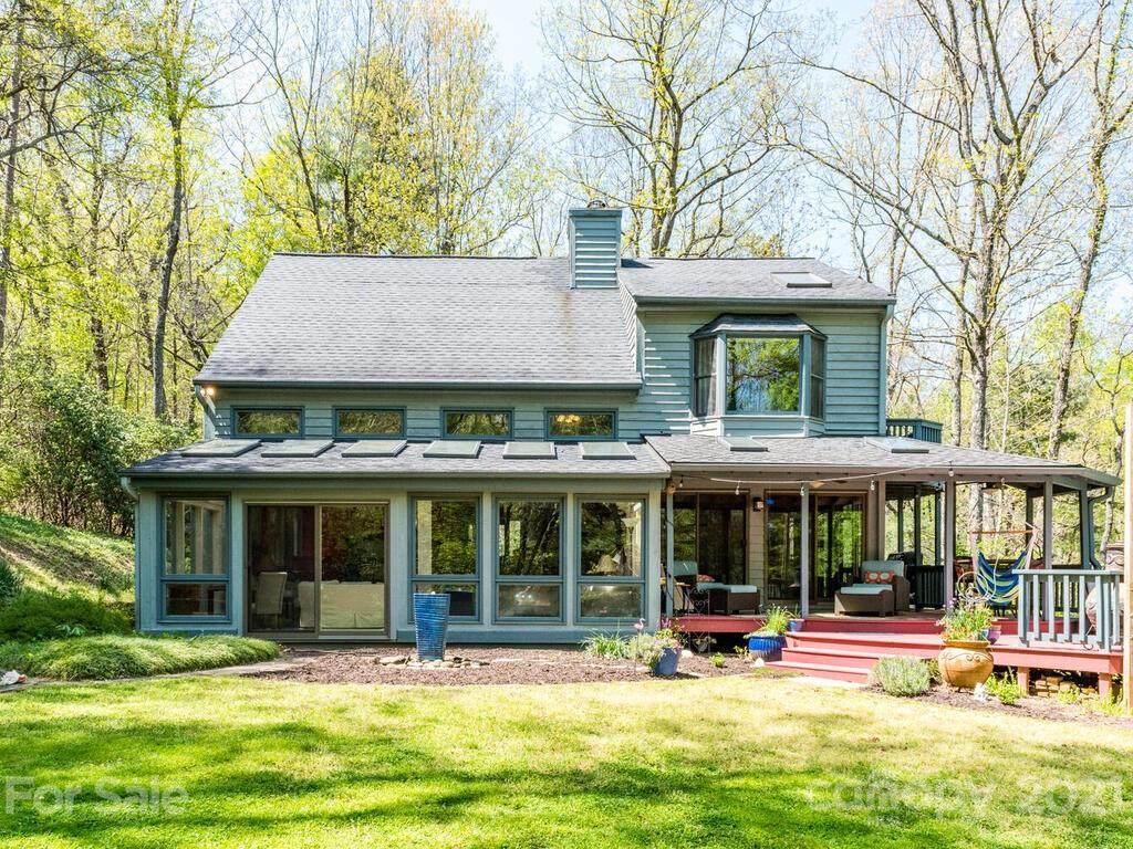 125 Continental Drive - Photo 1