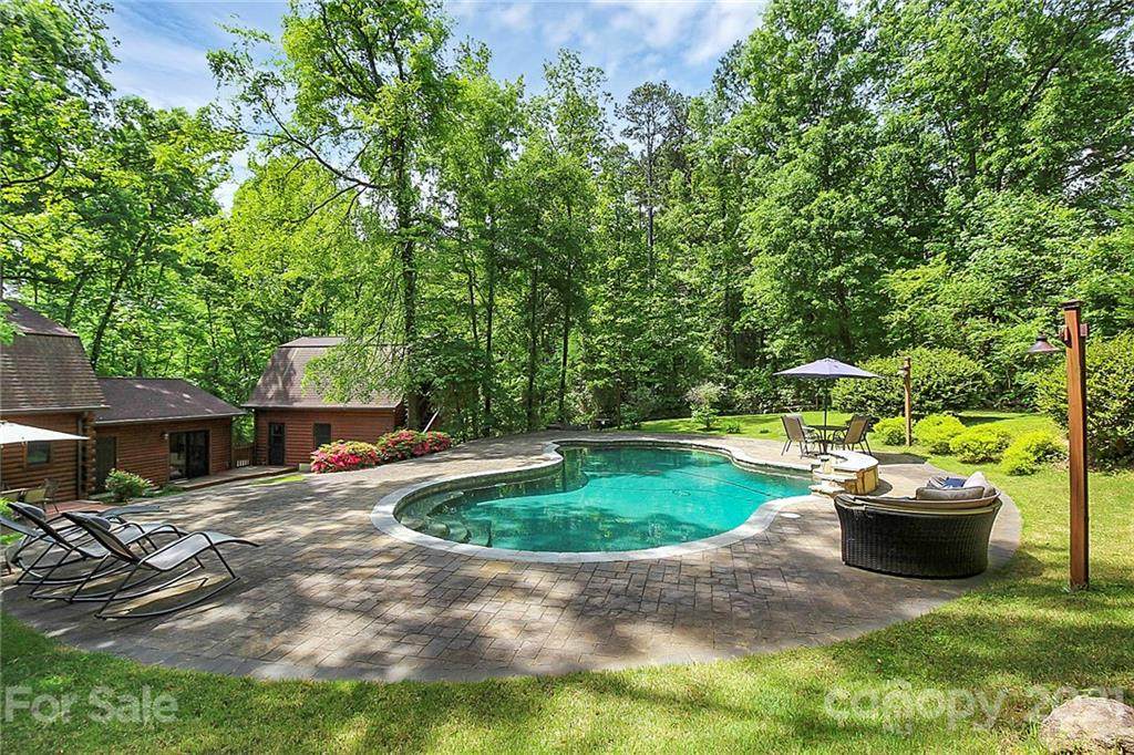 2964 Glenstone Drive - Photo 1