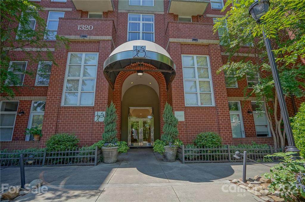 1320 Fillmore Avenue - Photo 1