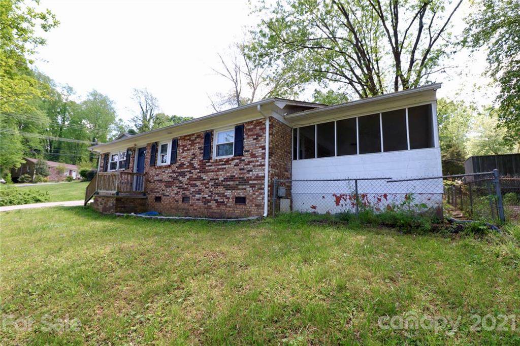 805 Park Road - Photo 1