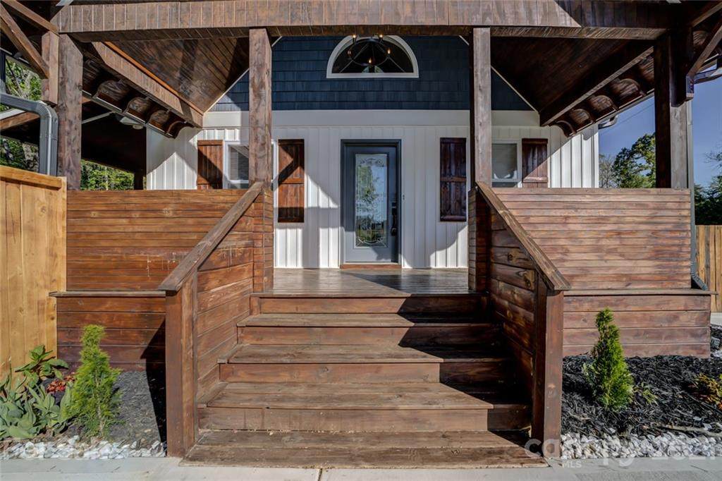 8135 Westbourne Drive - Photo 1