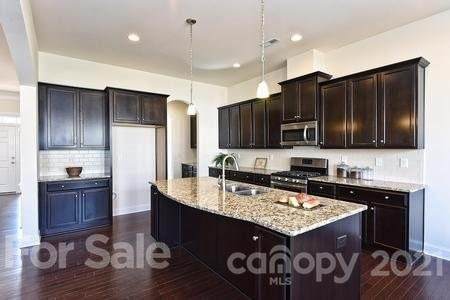 1570 Thatcher Crossing - Photo 1