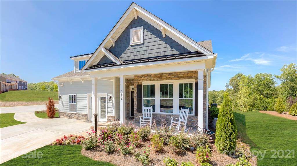 5004 Oakmere Road - Photo 1