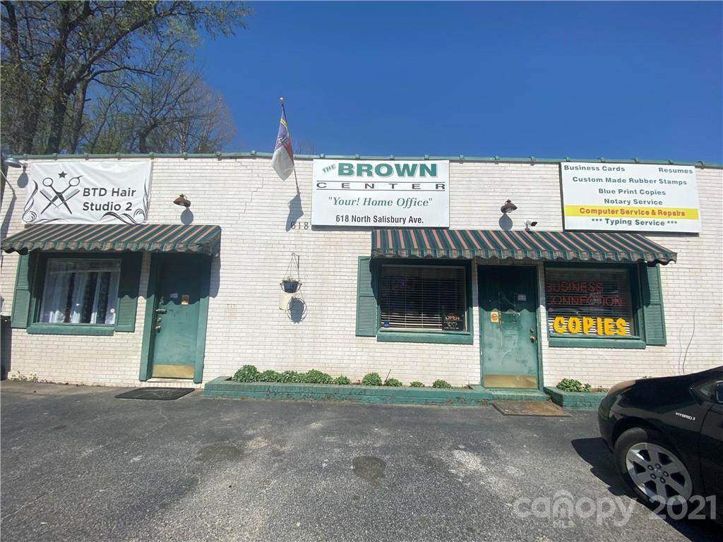 618 Salisbury Avenue - Photo 1