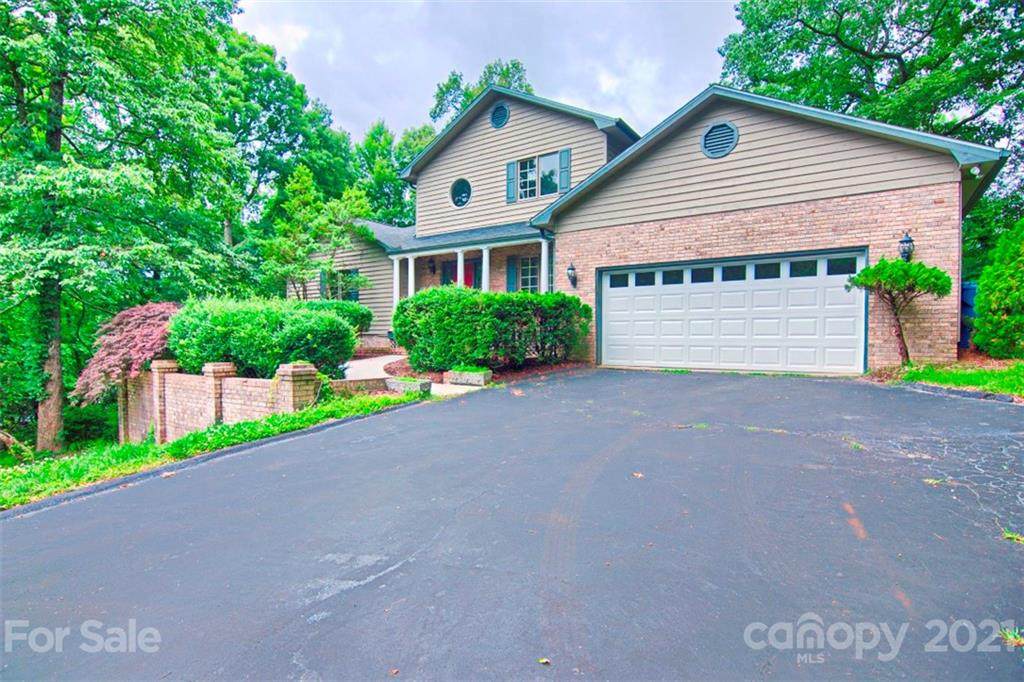 831 Sunlight Ridge Drive - Photo 1