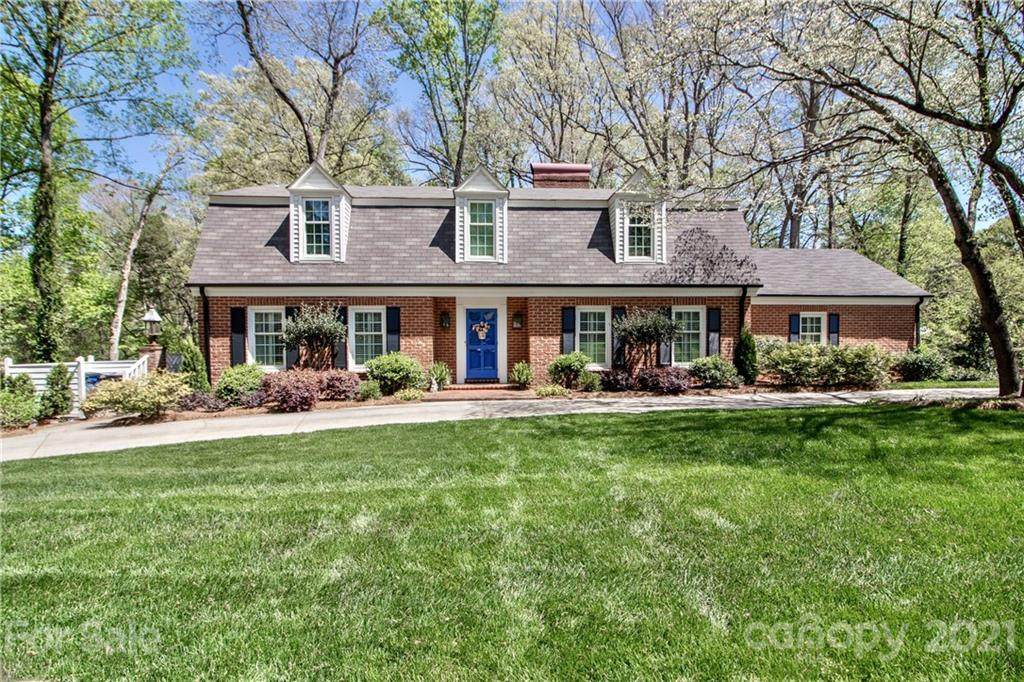 550 Lakeside Drive - Photo 1
